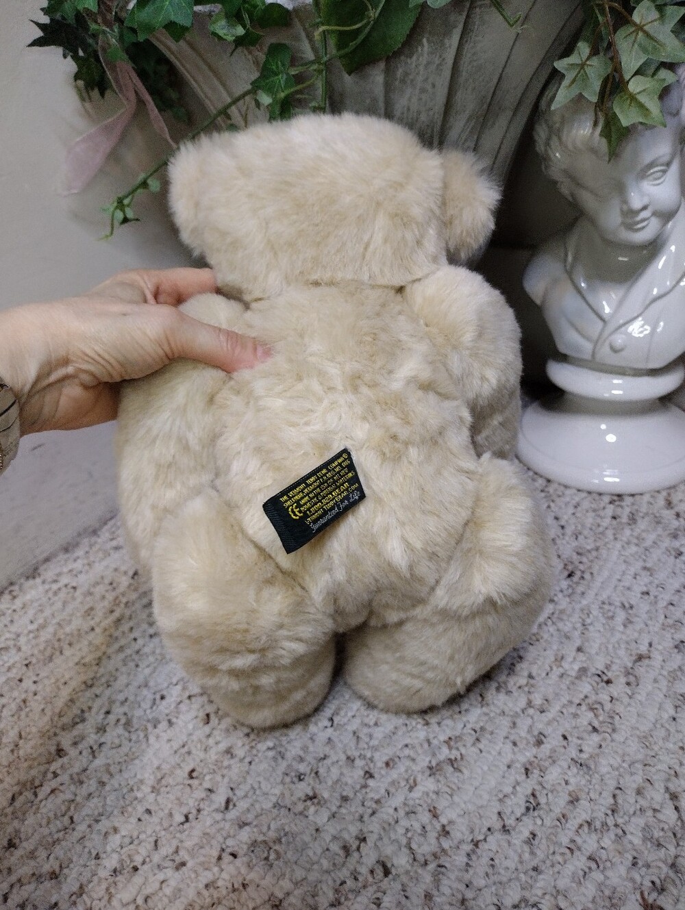 Vintage 1990's Classic Handmade 15 Inch Plush Cream Jointed Vermont Teddy Bear - Picture 5 of 8